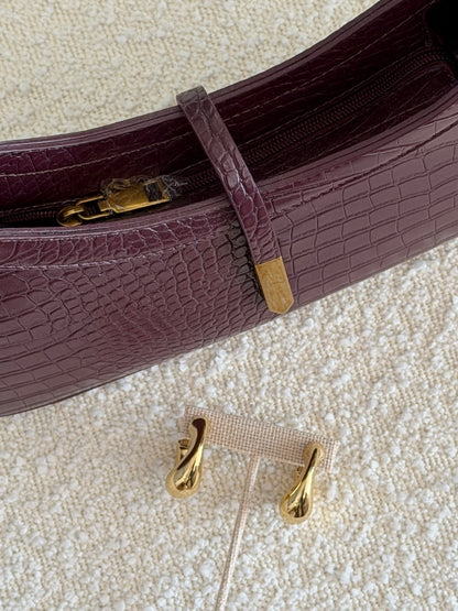 Judith Shoulder Bag